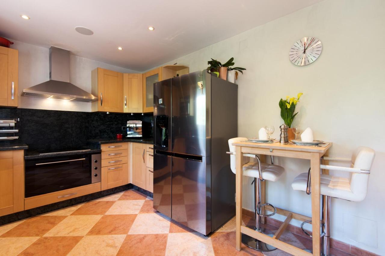 Villa Palm Beach Marina Benalmadena 3 Min Walking From The Sea 外观 照片