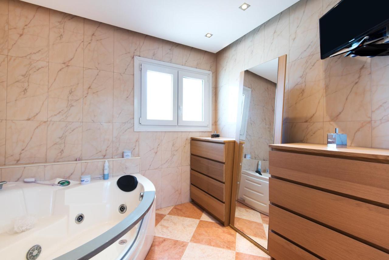 Villa Palm Beach Marina Benalmadena 3 Min Walking From The Sea 外观 照片